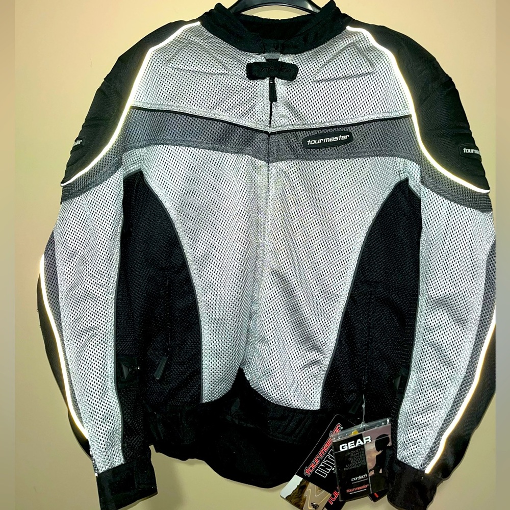 Men’s Motorcycle Jacket - tourmaster INTAKE SERIES 2 XL
**TAGS ARE STILL ON IT**